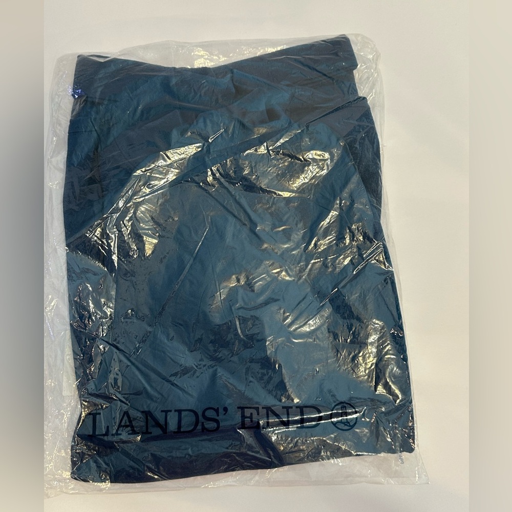 Lands’ End Men's Super-T Mock Turtleneck- M- Neptune Blue
